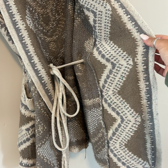Lovestitch | alpine gypsy Aztec print duster sweater | rare fall winter | small - Picture 10 of 14